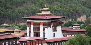 bht Trashichhoe Dzong (Fortress of glorious religion)2_resize